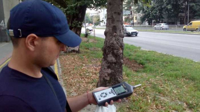 Ентусиасти измерват шума около бул. "Левски“