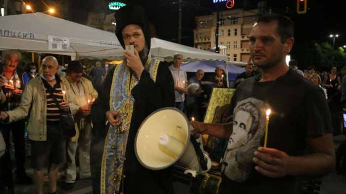 Св. Синод: Архимандрит Дионисий има забрана да извършва богослужения