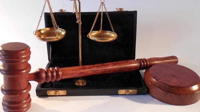 66 тома материали по делото с боклука