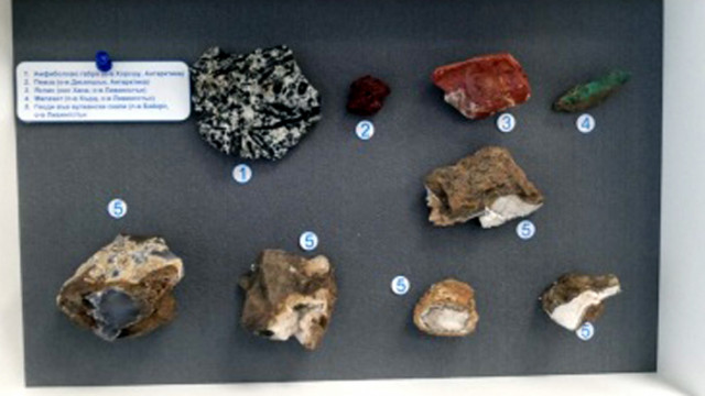 Христо Пимпирев представи изложба, разказваща геоложката история на Ледения континент