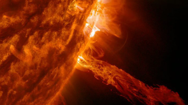 Слънцето изригна най-мощно от 2017 г. насам