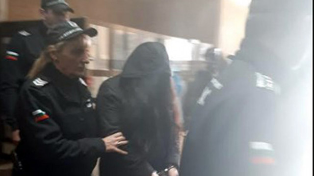 За втори път Апелативният съд връща в ареста банковата служителка, обвинена за присвояване