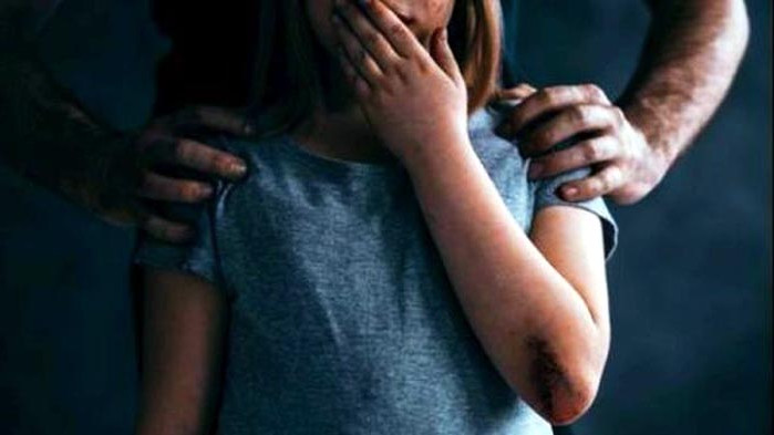 Апелативният съд потвърди ареста на мъж, обвинен в блудство с внучетата си