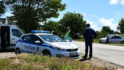 Специализирана полицейска акция се провежда в село Китанчево, Разградско (СНИМКИ)