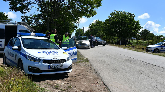 Специализирана полицейска акция се провежда в село Китанчево, Разградско (СНИМКИ)