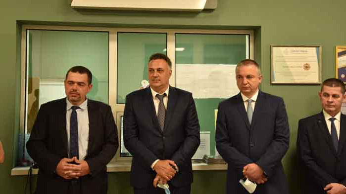 Варненската АГ болница с нов, външен асансьор и параклис (ВИДЕО)