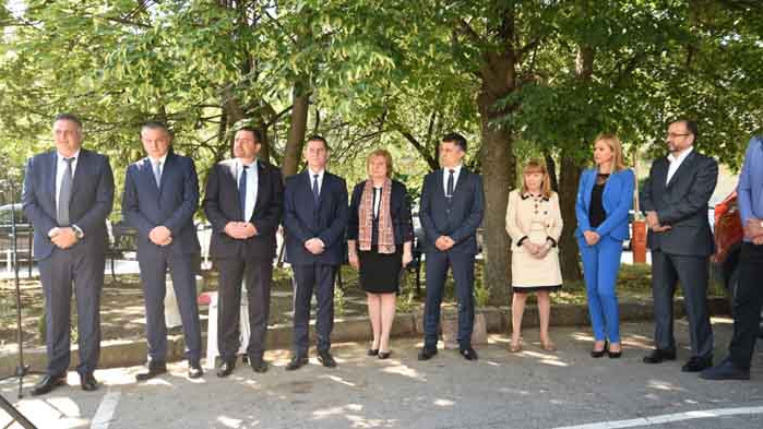 Варненската АГ болница с нов, външен асансьор и параклис (ВИДЕО)