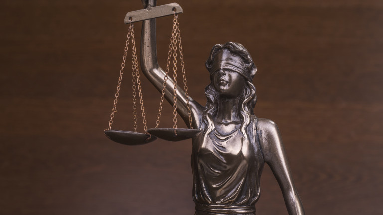 Прокуратурата иска постоянен арест на обвинения за убийството на 16-г. в кв. "Д. Миленков"