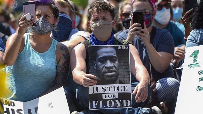 В Минеаполис: Градският съвет разпуска полицията