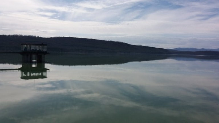 Малинопроизводителите си искат глътката вода от яз. "Ястребино"