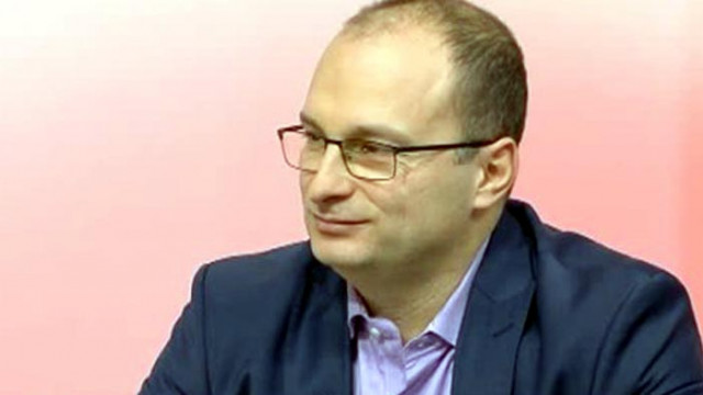 Доц. Александър Райнов: Не получаваме траен имунитет срещу COVID-19