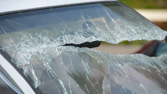 47-годишен потроши стъклата на „Опел“ в Самуилско