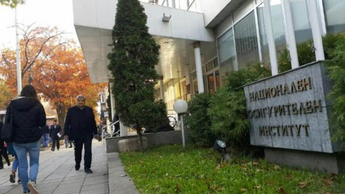 НОИ предвижда две дати за плащания на парични обезщетения за безработица и през юни