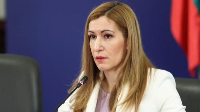 Ангелкова: 50 млн. лв. се отделят за наемането на безработни в туризма