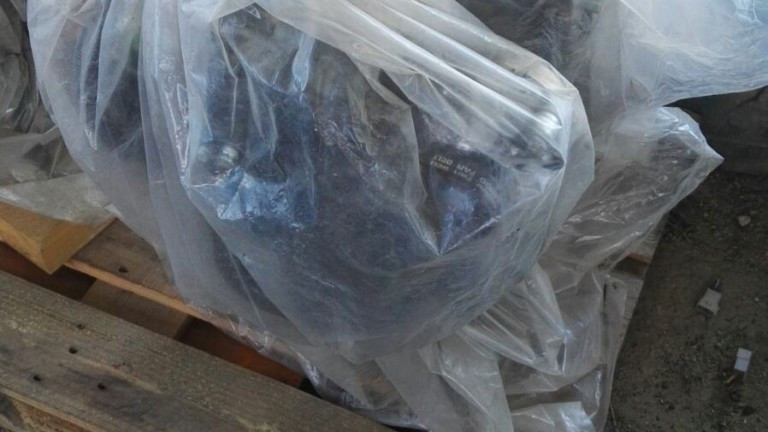 Разбиха българска банда, крала строителна техника в Италия