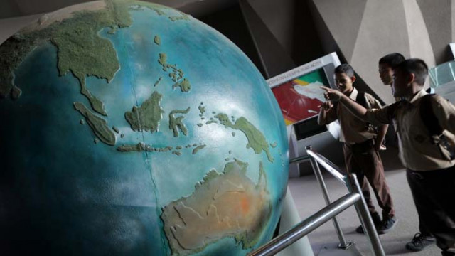 САЩ са против кабел, свързващ Ел Ей с Хонконг по дъното на Тихия океан