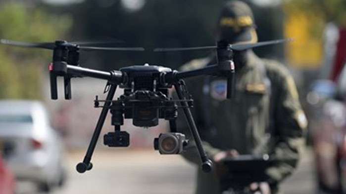 Внимание, дрон!