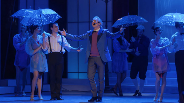 Чисто небе над Летния театър утре за мюзикъла „Да пееш под дъжда“ във Варна