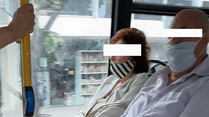 Варненци масово не носят правилно маските си