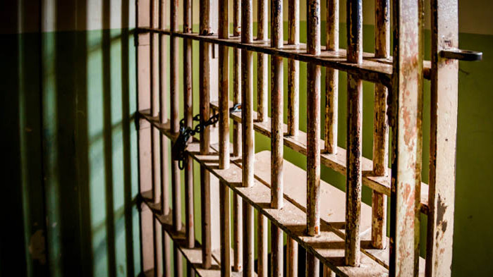 Четири години затвор за танзаниец пробутал фалшиви 100 евро на шивачка в Дупница