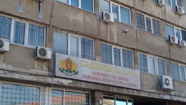 Районен съд – Варна глоби с 1000 лева шофьор, управлявал без книжка