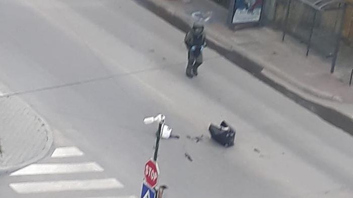 Куфар на пътя вдигна полицаи и огнеборци накрак във Варна