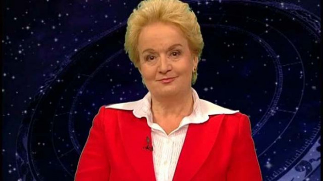 Алена: COVID-19 избухна по време на ретрограден Меркурий! Ще има възмездие за виновните!