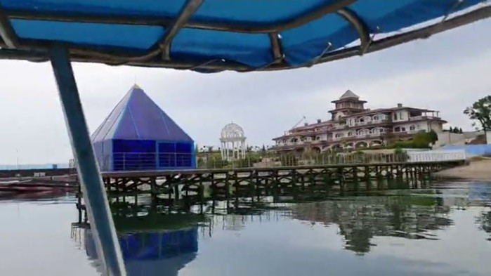 Край „Летния Сарай“: Христо Иванов в сблъсък с охранители заради недостъпен плаж (ВИДЕО)