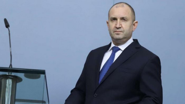 Маневри: Радев обвини Борисов, че подопечната му НСО охранява Пеевски и Доган