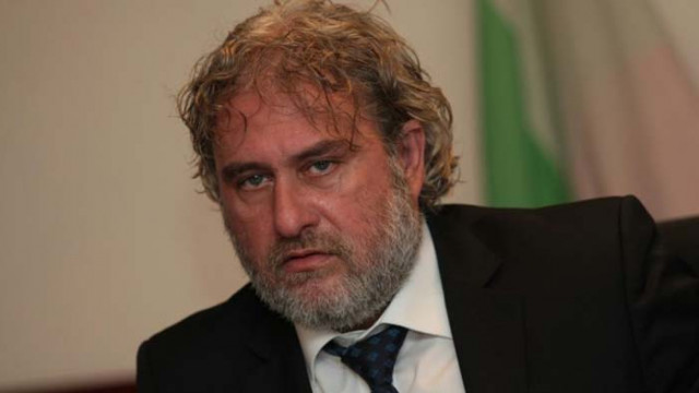 Прокуратурата назначава проверка на министъра на културата