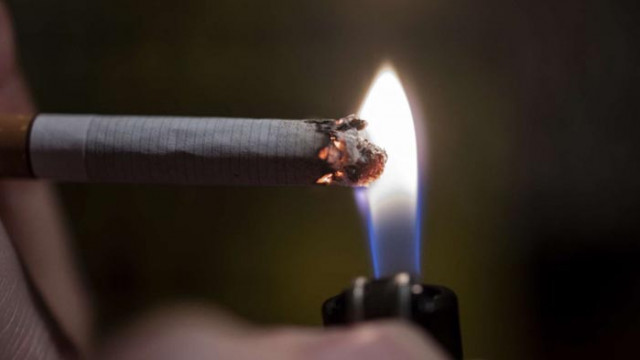 Лекари съветват преболедувалите COVID-19 да спрат цигарите