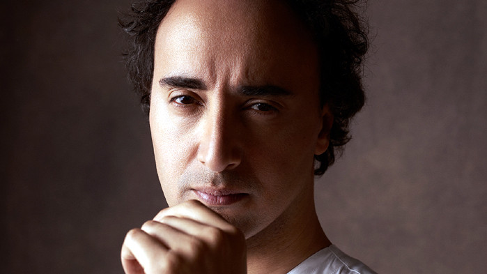 Проф. Марио Хосен преди началото на „Варненско лято“: Имаме ли слънце в душите си, лятото е при нас