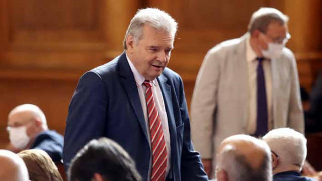 „Марица“: Човекът на Божков в парламента – комунист с Порше, близък на Мая Манолова