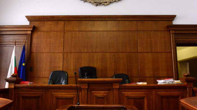 Условно наказание и 10 000 лева глоба за варненец, нарушил предписание за карантина