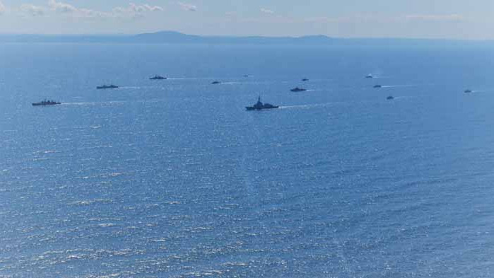 Корабите, участващи в учението „Бриз 2020”, изпълняват планираните задачи на море