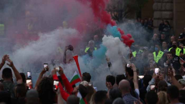 Вие имате цялата свобода на света и пак сте недоволни! Ако ви питам от какво – няма да знаете