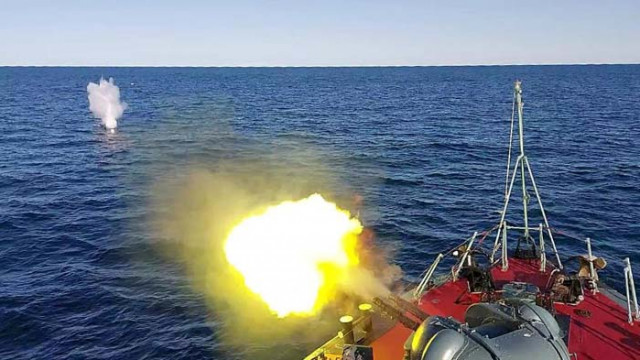 Корабите, участващи в учението „Бриз 2020”, изпълняват планираните задачи (СНИМКИ)