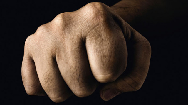 Нападнаха семейство в дома им в Монтанско