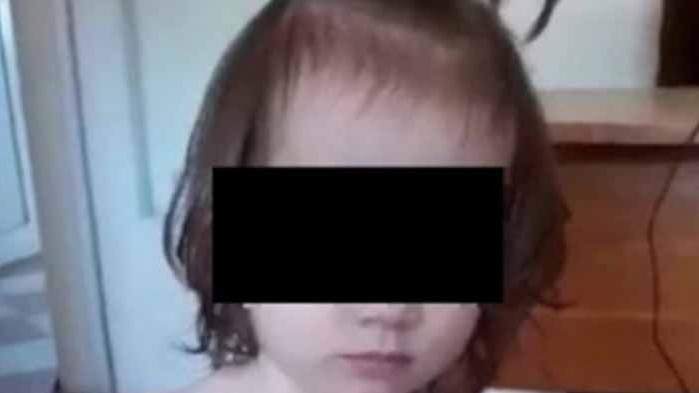 Прокуратурата в Перник обвини майката на 3-годишното дете в побой и изтезание