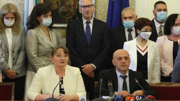 Дончев: Няма мотив за избори, ще има промени