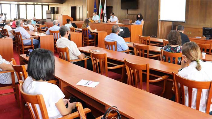 От септември започват поетапно заселване на прасета в личните стопанства в Русенско