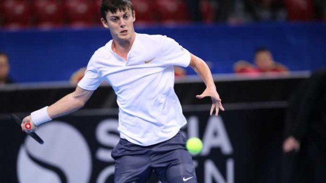 Алекс Лазаров продължава с победите в Белград