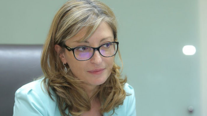 Захариева: Християнските символи в „Света София“ трябва да се запазят