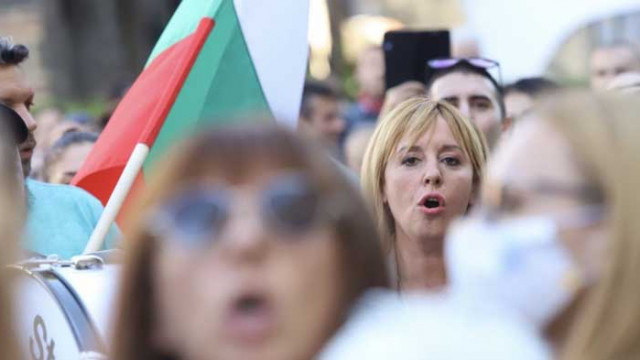Манолова: Орешарски предложи Пеевски, но казах, че съм аз