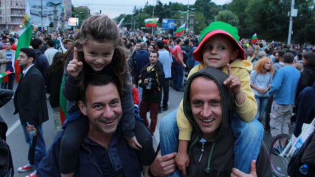 Камен Воденичаров: Една ламя броди из страната – ламята на алчността