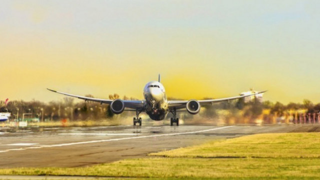 ЕК одобри субсидията от 35 евро на седалка за чартърните полети до България