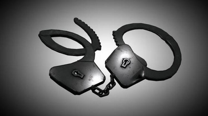 18-годишен в Шумен задигна кола, катастрофира, а после се опита да я продаде