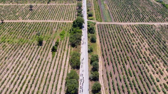 Близо 500 души се включиха във Велообиколката на Варненското езеро тази неделя!