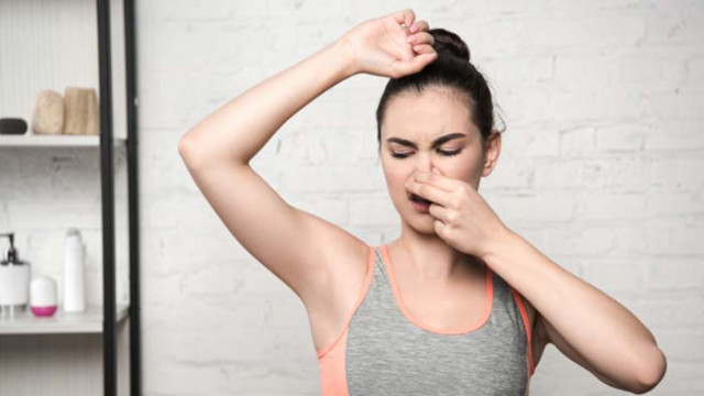 Каква е причината потта да има неприятна миризма?