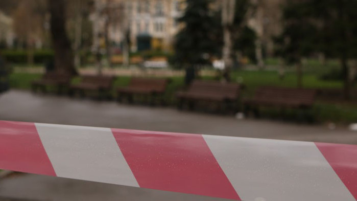 Мъж е намушкан с нож в района на Народния театър